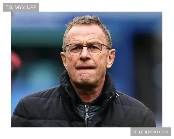 战术大师稳健发挥，足球指挥风采引热议