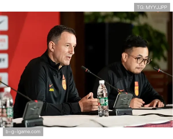 拉科主帅革新战术体系,球队状态飙升全力冲击联赛冠军 拉科主帅革新战术体系,球队状态飙升全力冲击联赛冠军